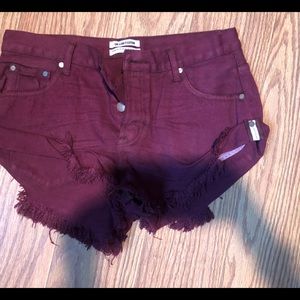 One teaspoon Bandit distressed shorts.